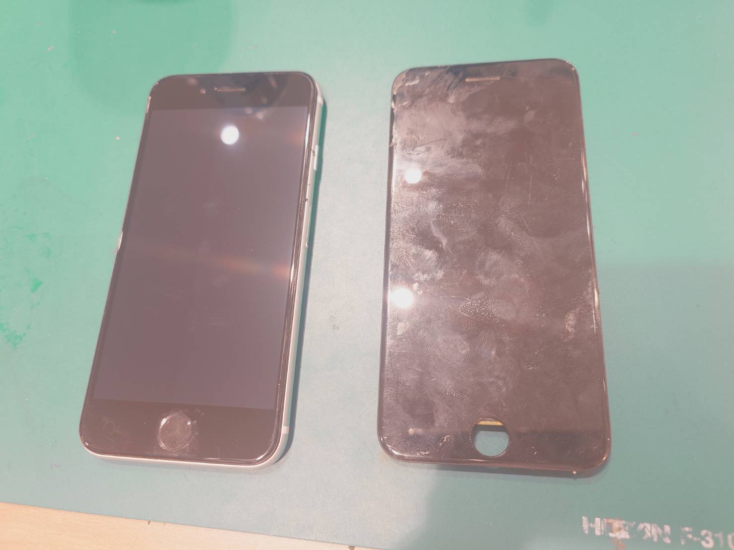 【御徒町よりご来店】 iPhoneSE2の画面交換修理をご依頼いただきました！